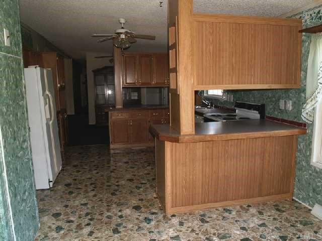 1393 Phillips Road Dunn, NC 28334 - Photo 4 of 10