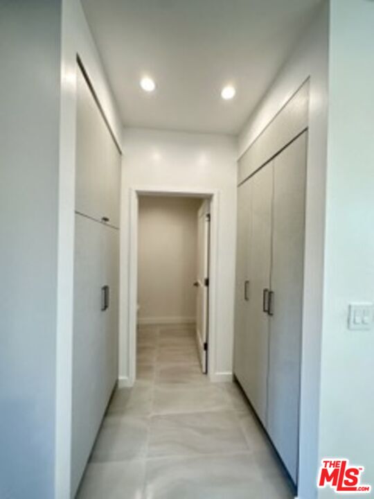 4805 Matilija Avenue Sherman Oaks, CA 91423 - Photo 17 of 22 a view of hallway