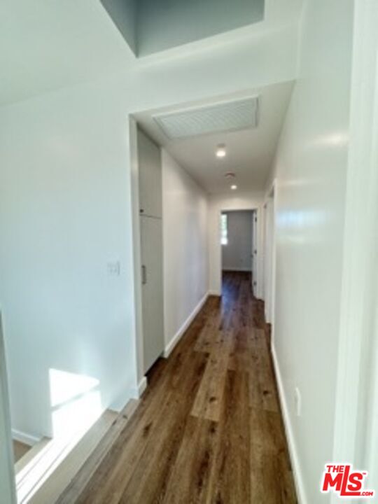 4805 Matilija Avenue Sherman Oaks, CA 91423 - Photo 8 of 22 a view of gallery