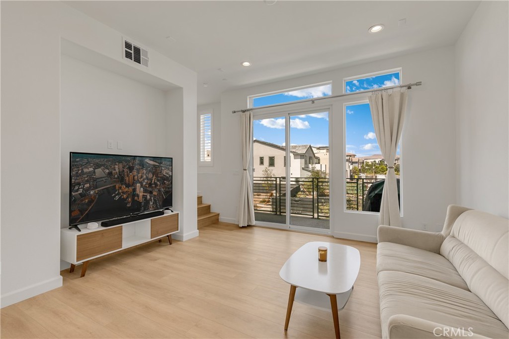 130 Rondo Irvine, CA 92618 - Photo 17 of 36
