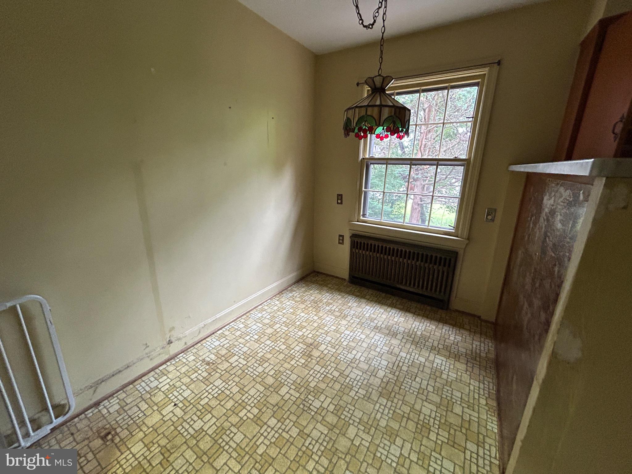 17233 Mountain View Road Emmitsburg, MD 21727 - Photo 7 of 16 Charming vintage kitchen nook awaits renewal.