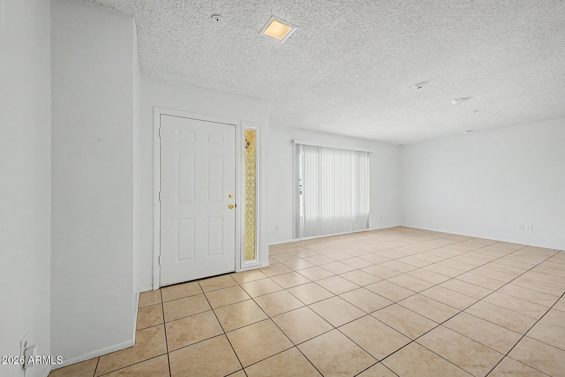 4401 South Rita Lane Tempe, AZ 85282 - Photo 6 of 36 08-Rita