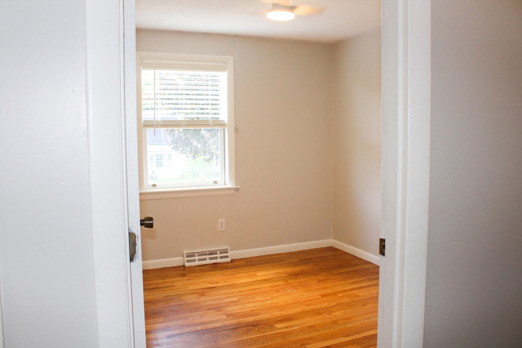 23 Roberta Road Blackstone, MA 01504 - Photo 8 of 18