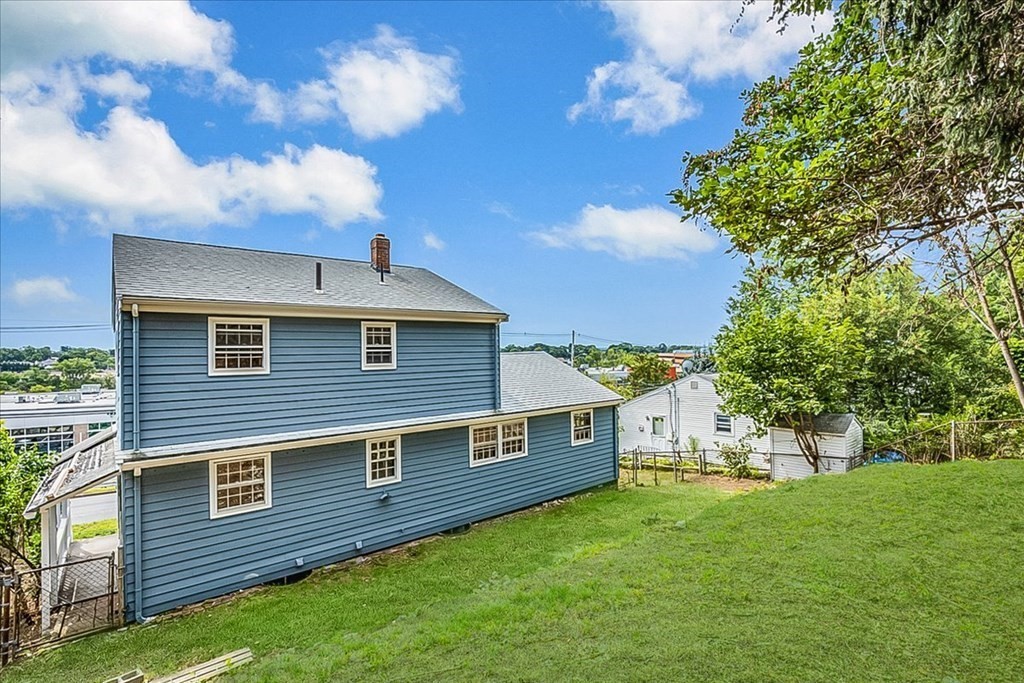 422 Waverley Oaks Road Waltham, MA 02452 - Photo 4 of 33 Gallery Image 4