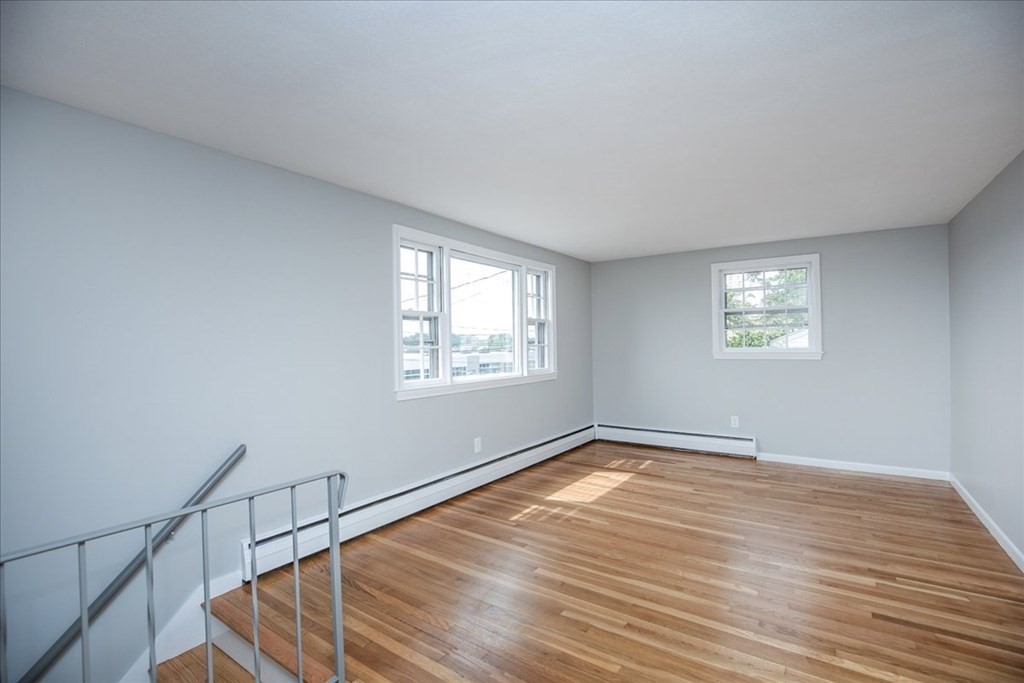 422 Waverley Oaks Road Waltham, MA 02452 - Photo 6 of 33 Gallery Image 6