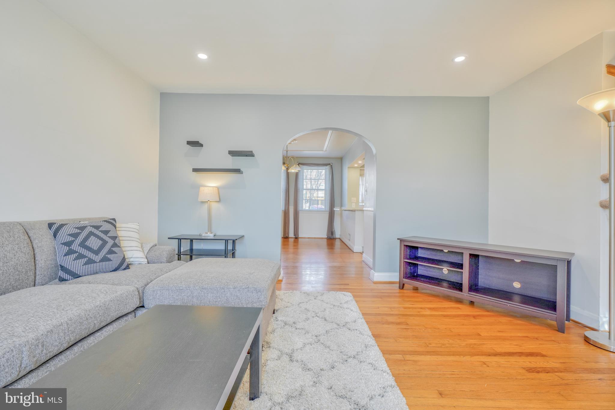 1642 Hardwick Road Towson, MD 21286 - Photo 4 of 32