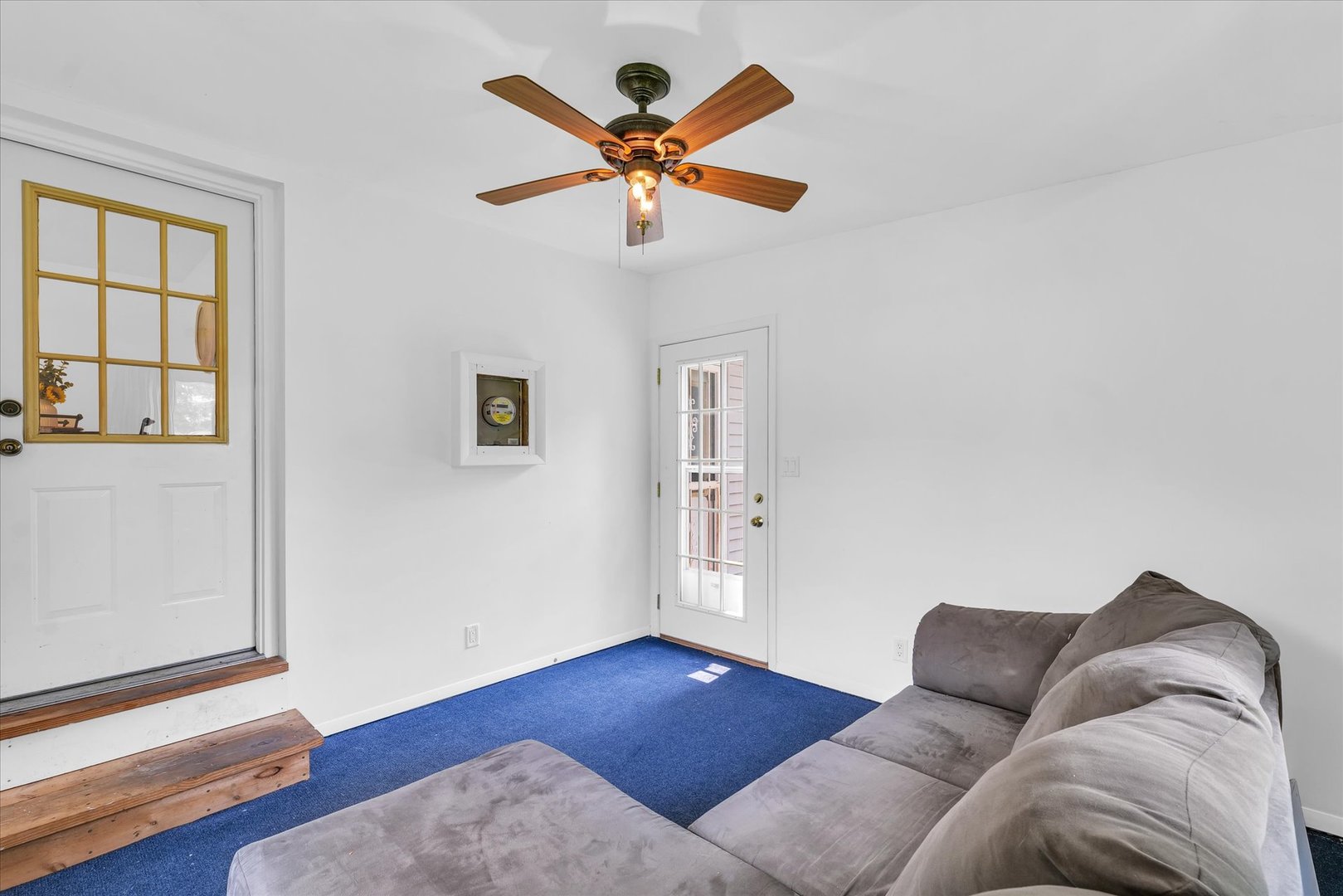 1617 Cornell Drive Champaign, IL 61821 - Photo 15 of 31 a living room with couches and a window with wooden floor