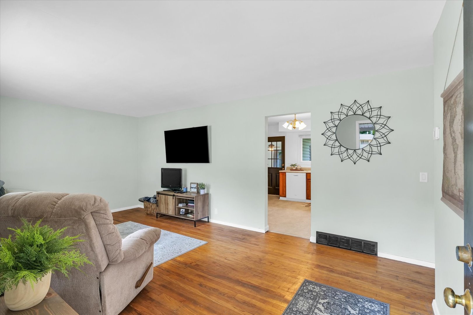 1617 Cornell Drive Champaign, IL 61821 - Photo 5 of 31 a living room with furniture and a flat screen tv