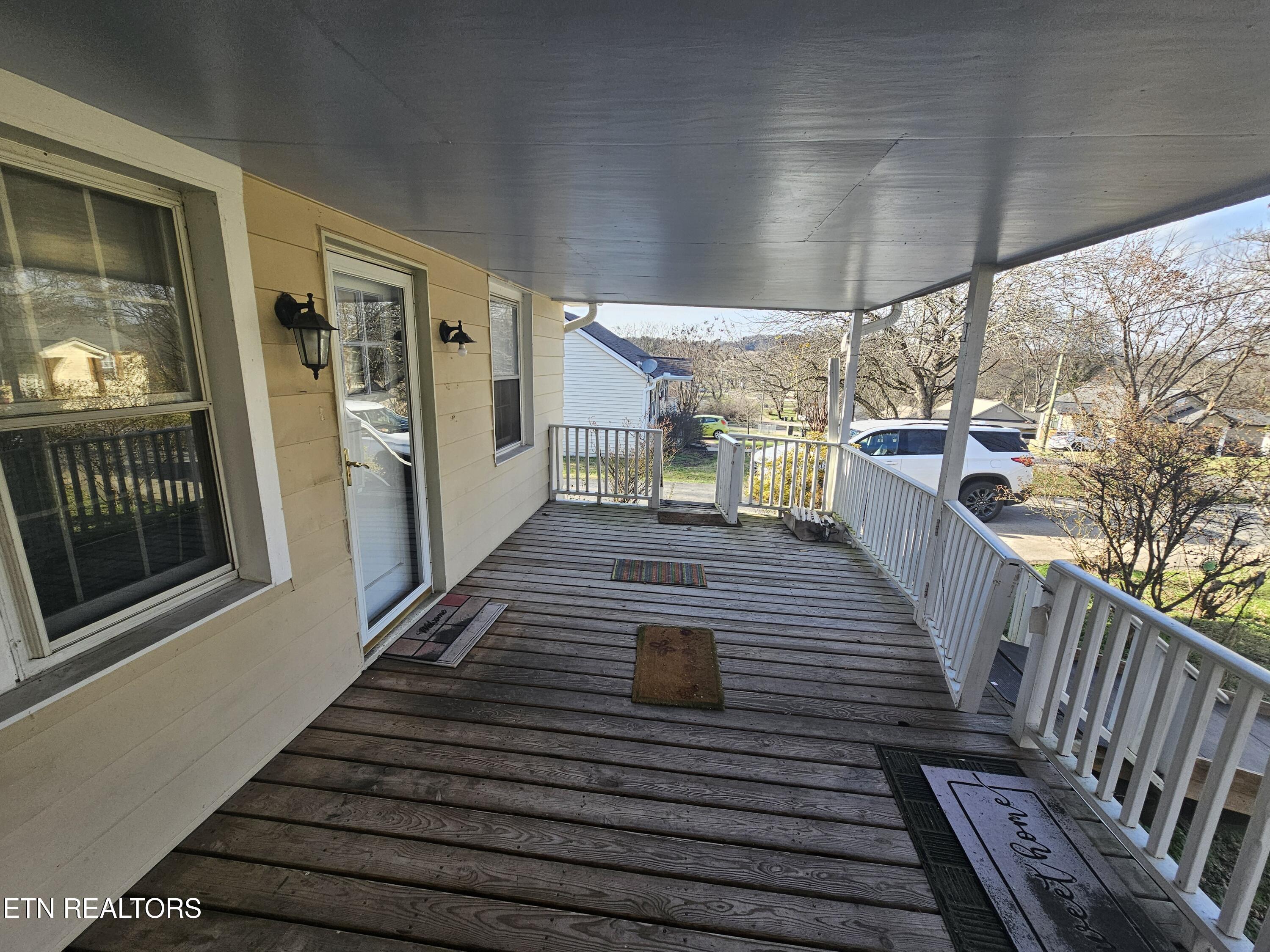 2304 Croydon Road Northwest Knoxville, TN 37921 - Photo 7 of 29 20260303_162033 (1)