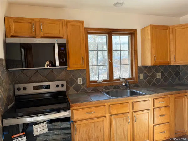 $2,100 | 88 Pierce Circle, New Hampton, NY 10958