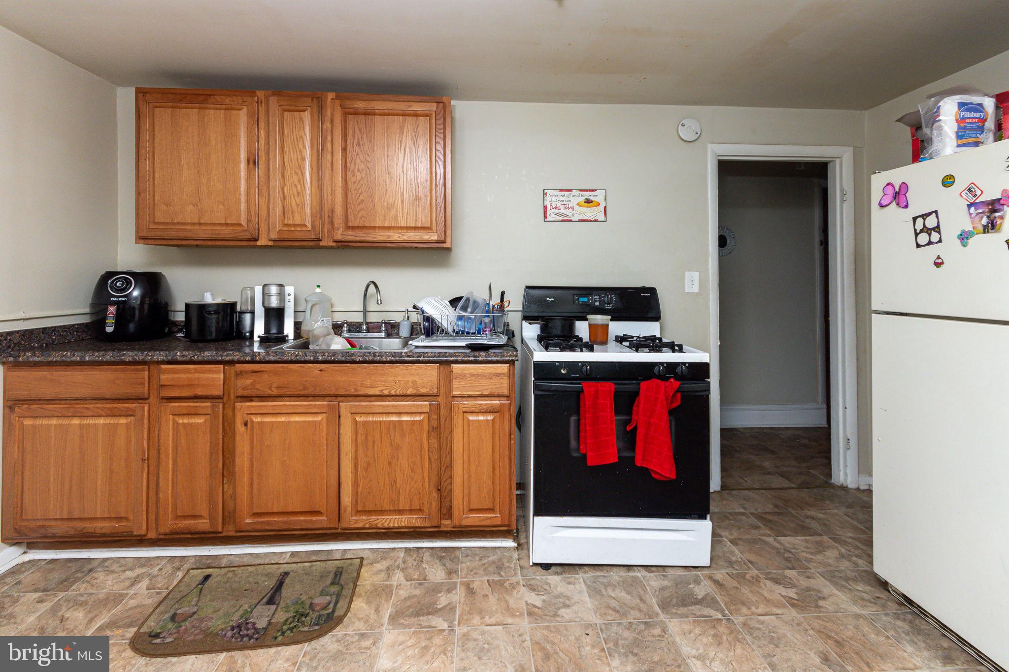 3706 Egerton Road Baltimore, MD 21215 - Photo 31 of 33 3rd story kitchen