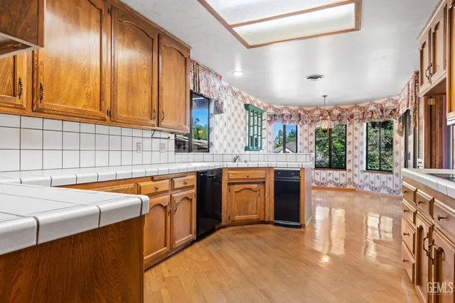 a view of utility room