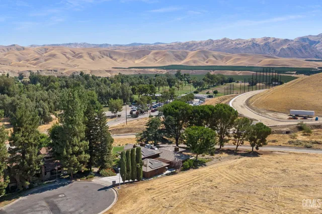 $639,000 | Undisclosed Address, Bakersfield, CA 93306