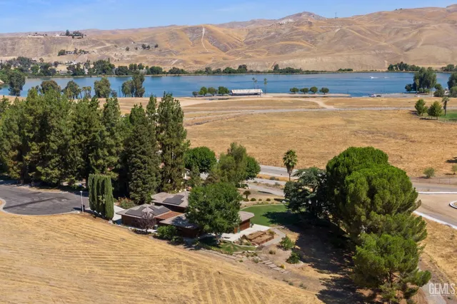 $639,000 | Undisclosed Address, Bakersfield, CA 93306