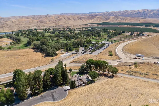 $639,000 | Undisclosed Address, Bakersfield, CA 93306