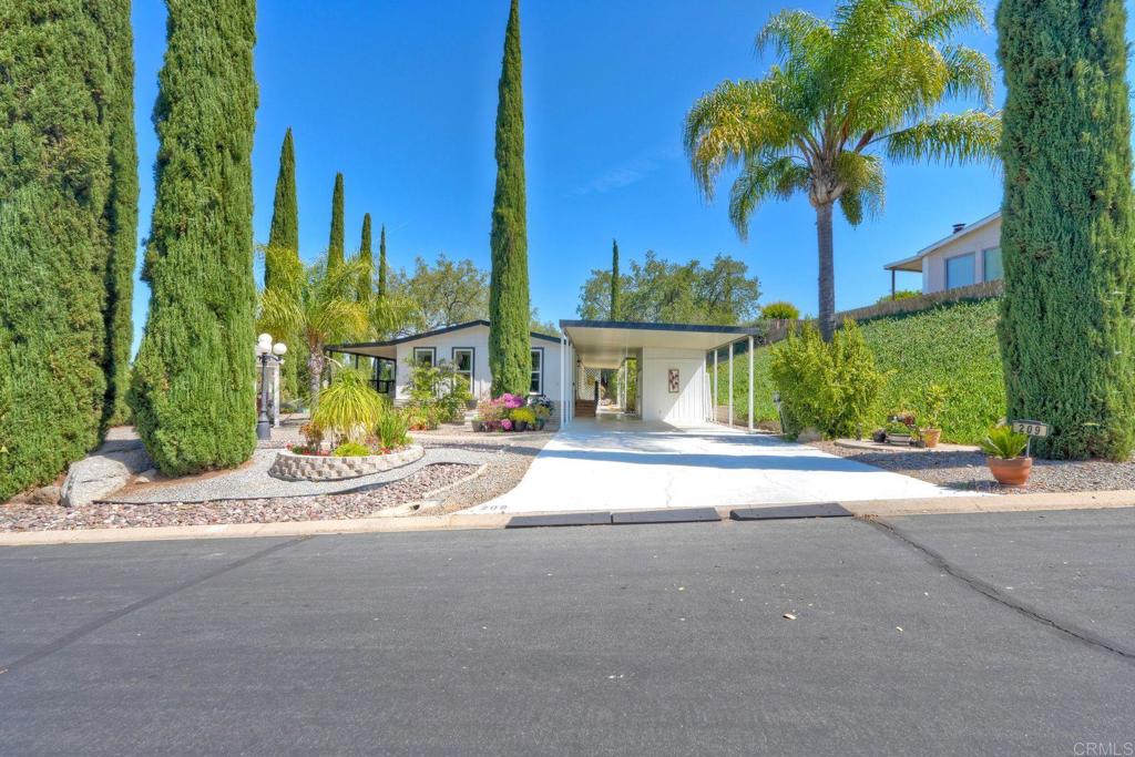 18218 Paradise Mountain Road Valley Center, CA 92082 - Photo 3 of 34