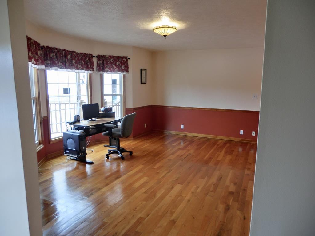 770 North Windsor Road Williston, SC 29853 - Photo 9 of 41