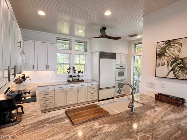 $3,575,000 | 218 Useppa Island, Bokeelia, FL 33922