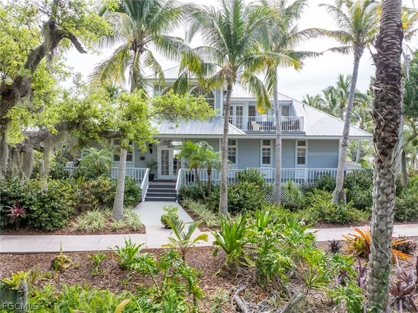$3,575,000 | 218 Useppa Island, Bokeelia, FL 33922
