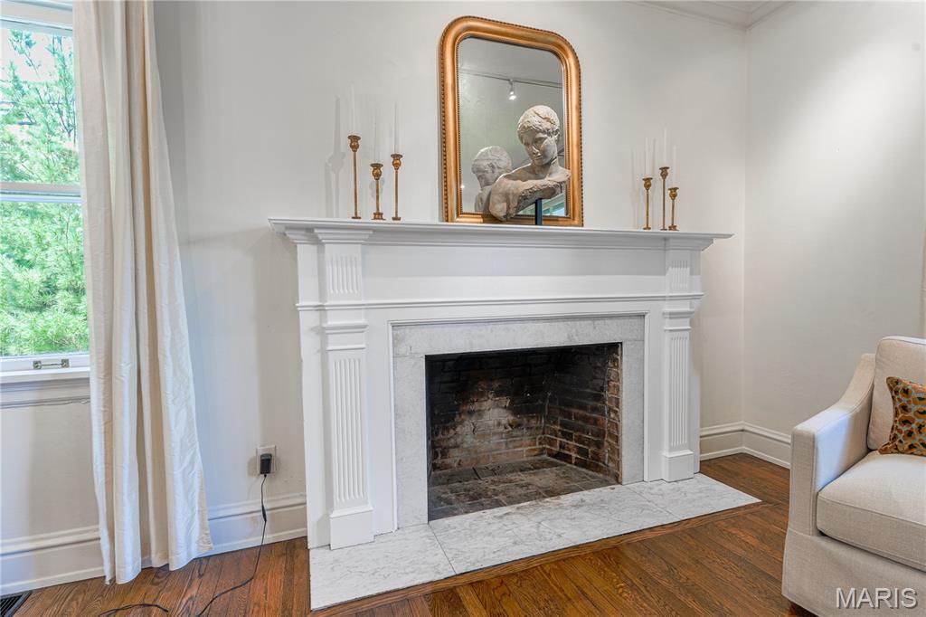 9242 Clayton Road Ladue, MO 63124 - Photo 13 of 53 Gallery Image 13