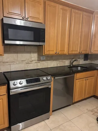 $1,700 | 7200 North Ashland Boulevard, Unit B, Chicago, IL 60626