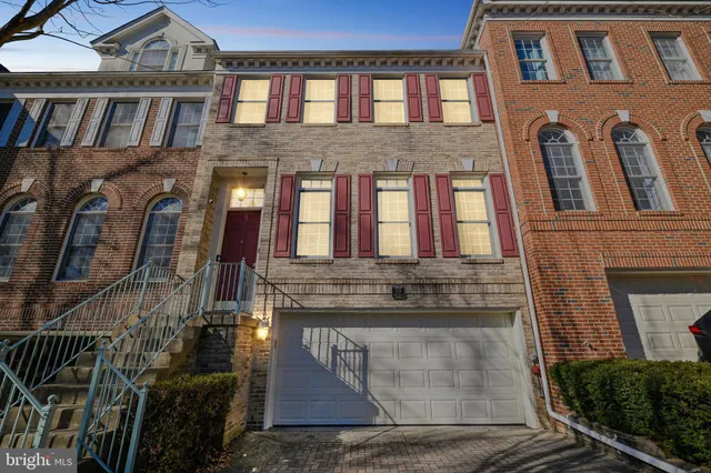 $1,600,000 | 128 Rees Place, Falls Church, VA 22046