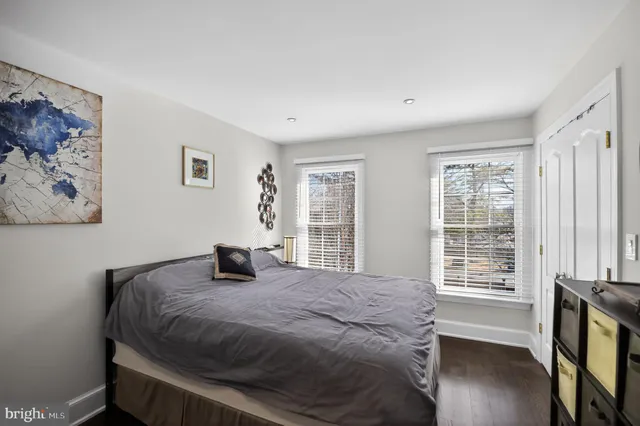 $1,600,000 | 128 Rees Place, Falls Church, VA 22046