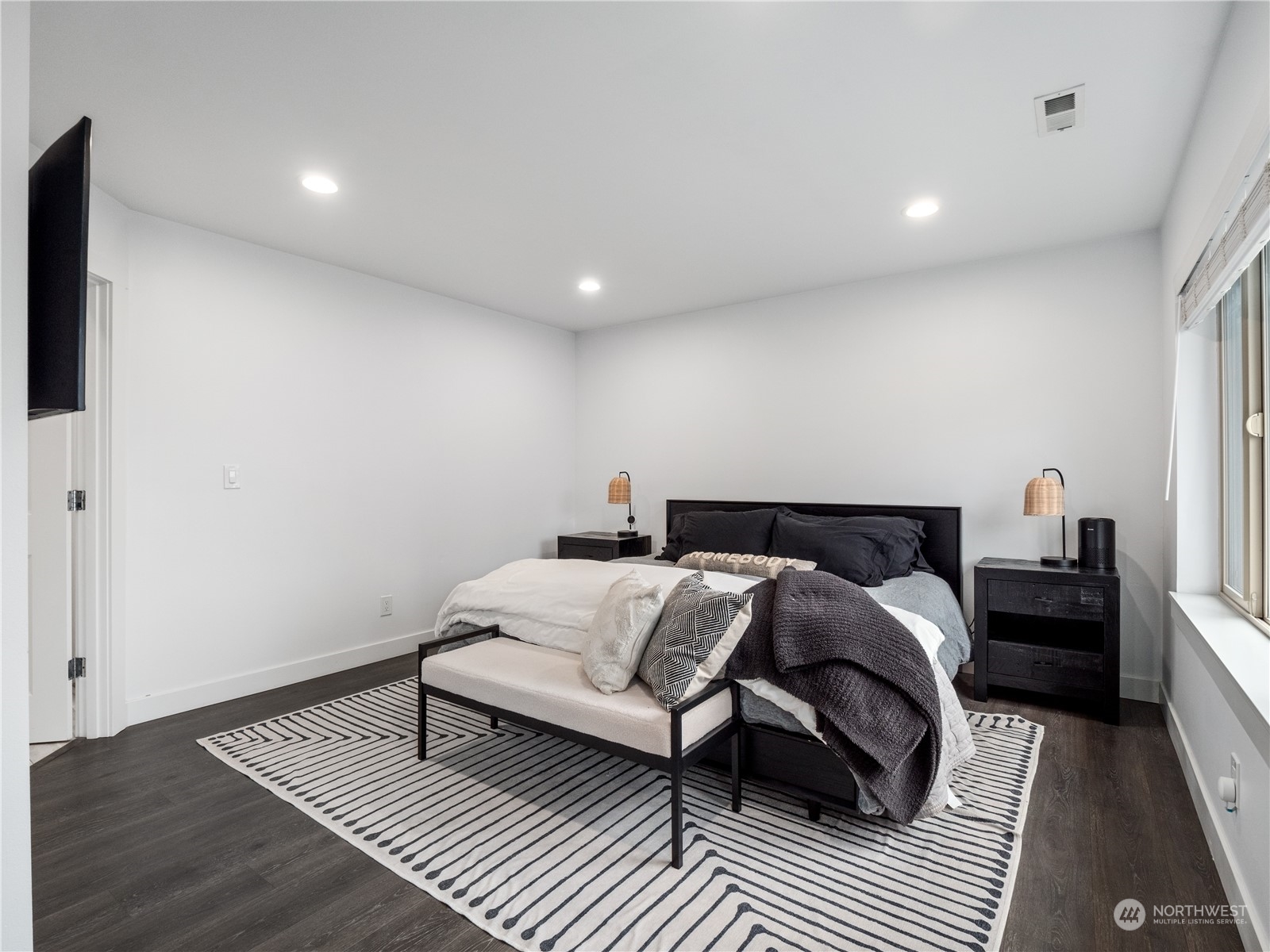 4104 Northeast 9th Court Renton, WA 98059 - Photo 17 of 31 Gallery Image 17