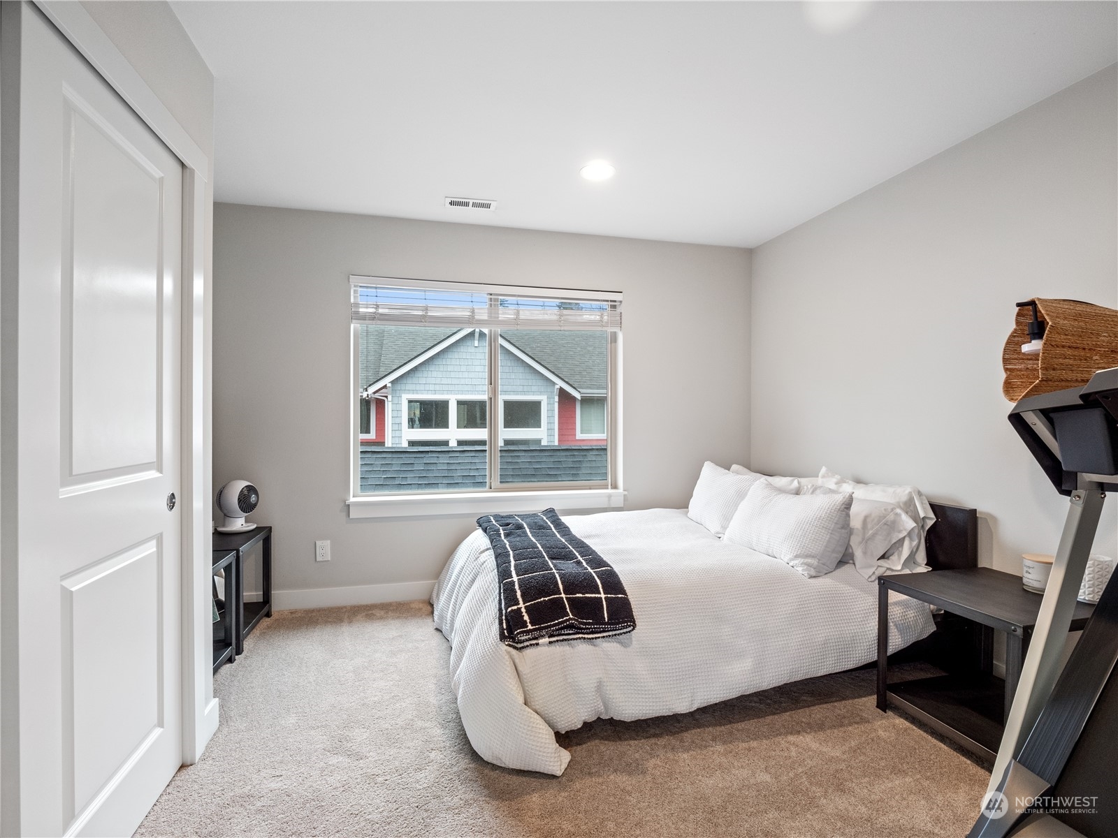 4104 Northeast 9th Court Renton, WA 98059 - Photo 22 of 31 Gallery Image 22