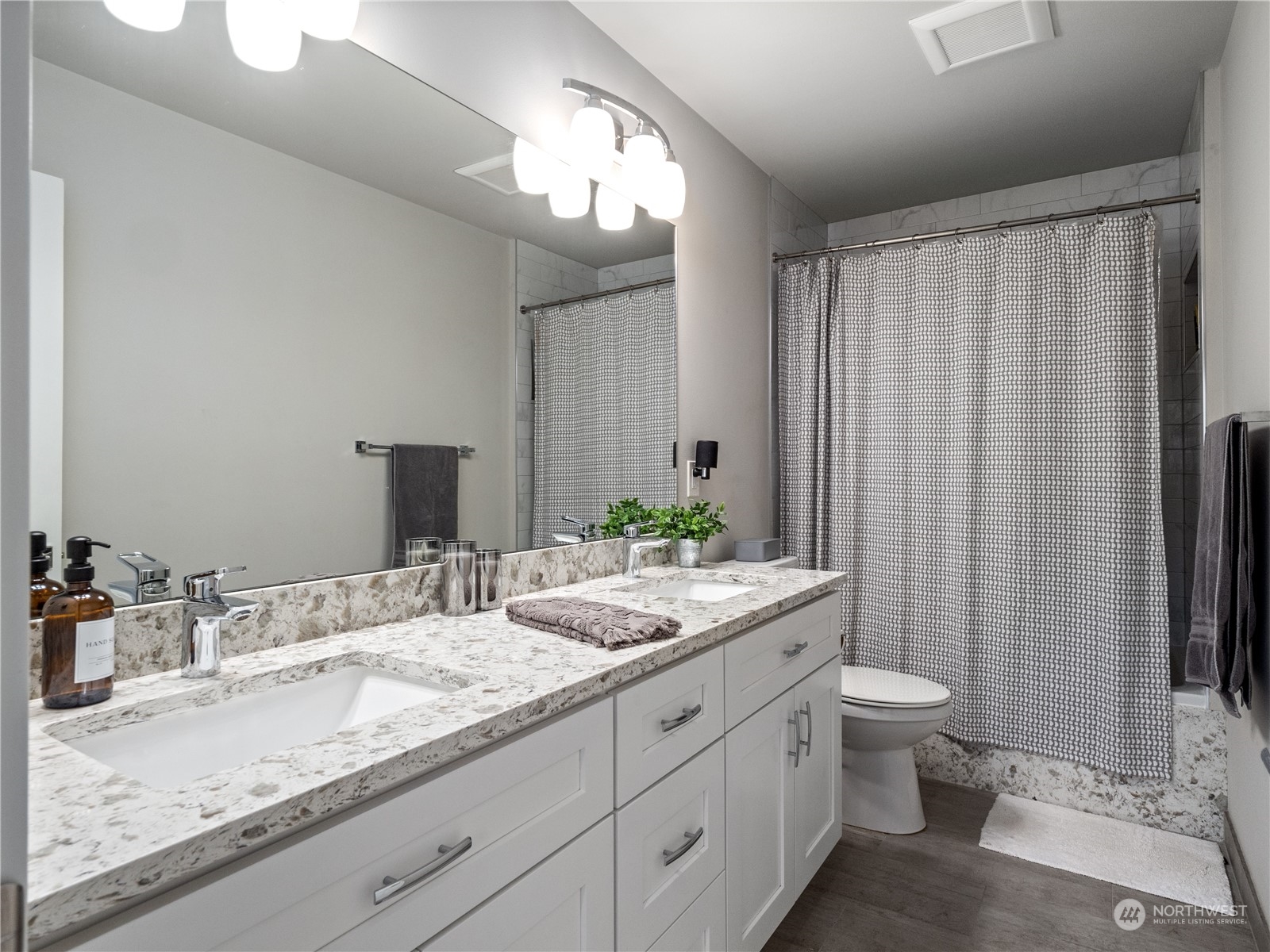 4104 Northeast 9th Court Renton, WA 98059 - Photo 23 of 31 Gallery Image 23