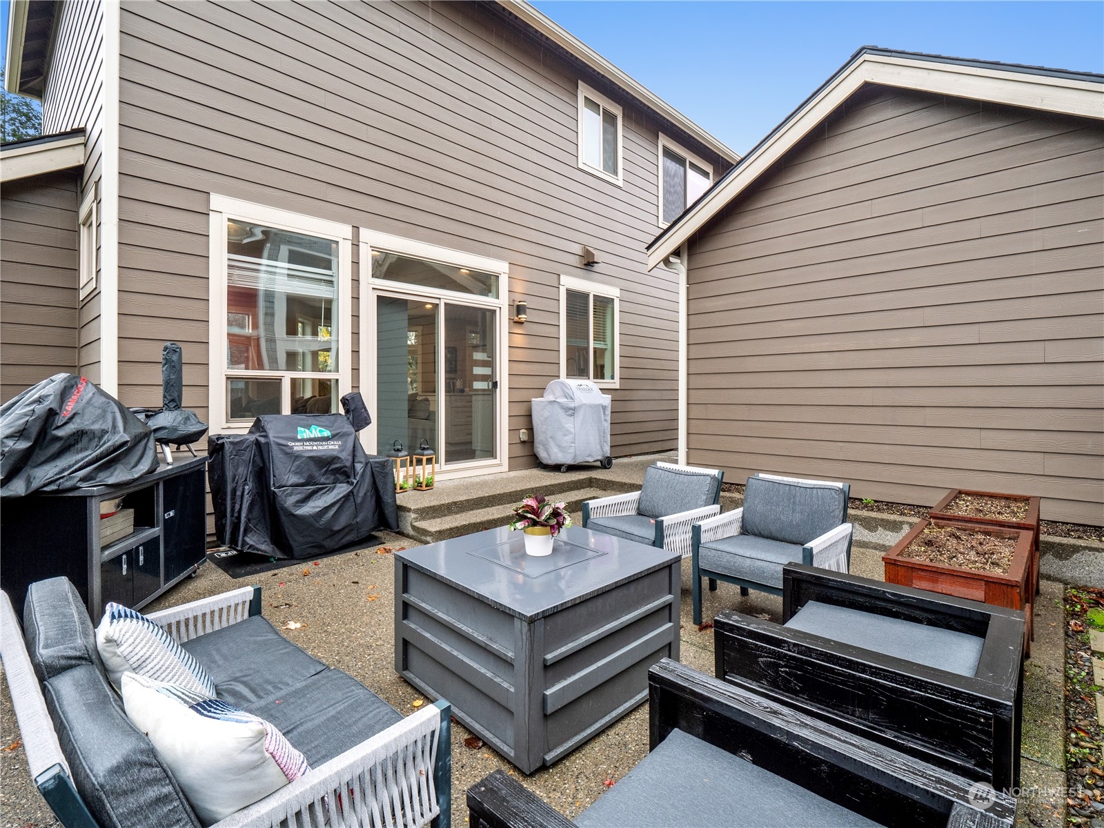 4104 Northeast 9th Court Renton, WA 98059 - Photo 28 of 31 Gallery Image 28
