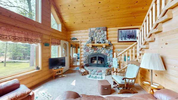 $610,000 | 10898 Bessette Road, Orr, MN 55771