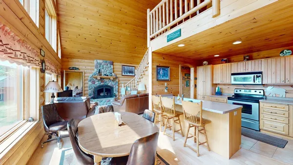 $610,000 | 10898 Bessette Road, Orr, MN 55771