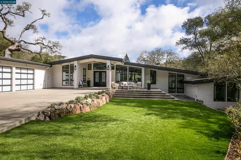 $3,975,000 | 8 Oak Arbor Road, Orinda, CA 94563