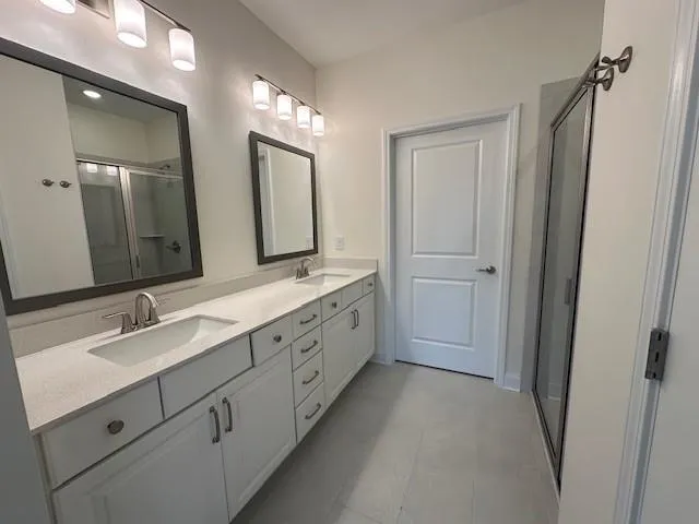 a view of utility room