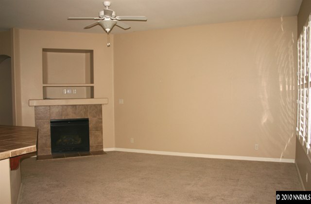 2285 Quailwood Drive Reno, NV 89521 - Photo 5 of 9 Photo 5
