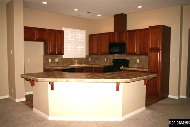 2285 Quailwood Drive Reno, NV 89521 - Photo 6 of 9 Photo 6