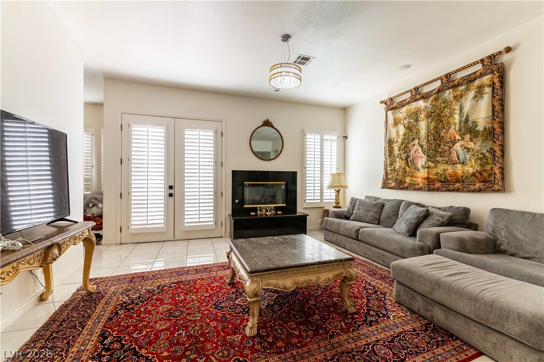 1608 Sun Ridge Drive Las Vegas, NV 89117 - Photo 21 of 30 Living area