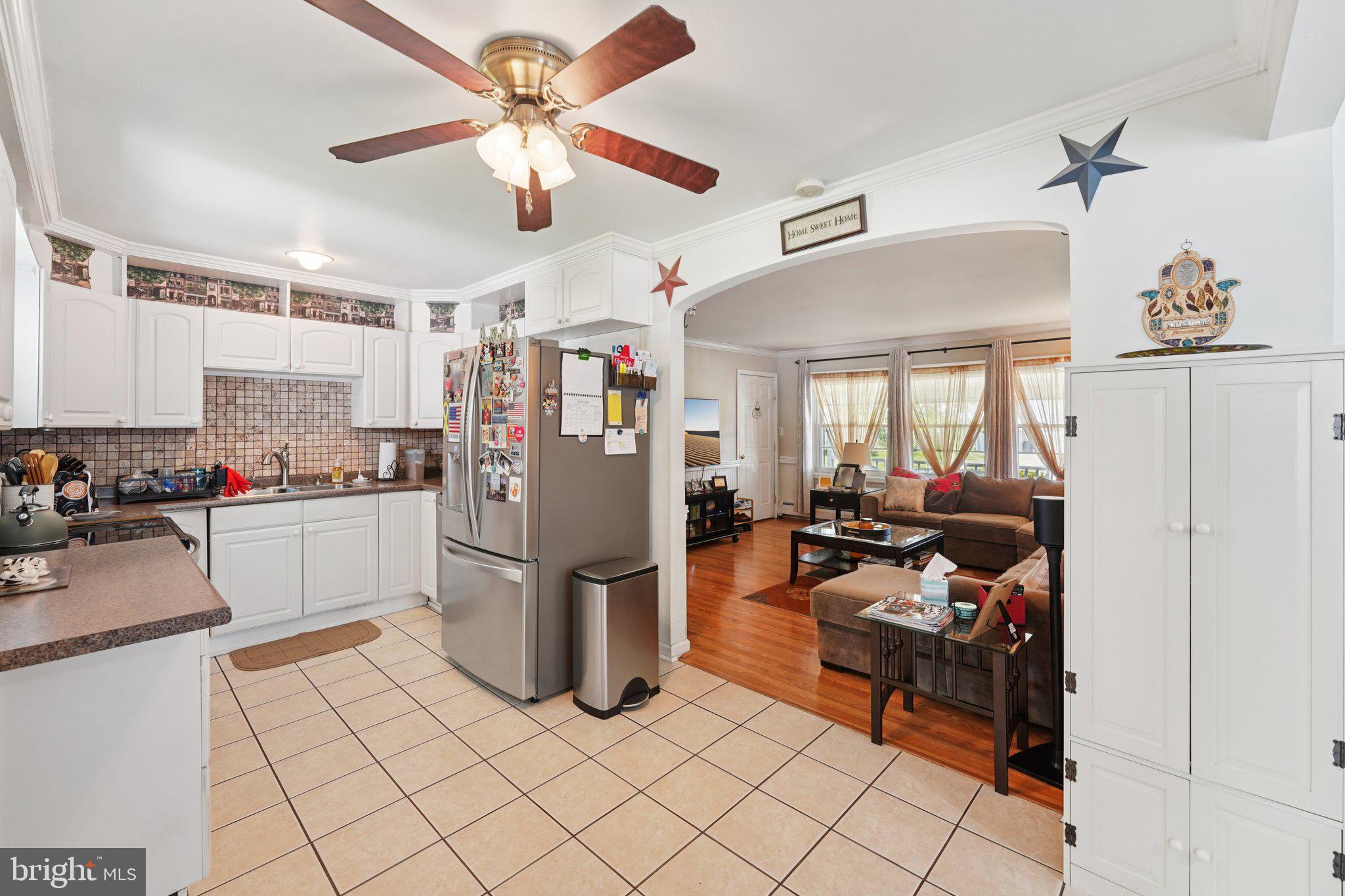 28 Indian Red Road Levittown, PA 19057 - Photo 16 of 36 Gallery Image 16