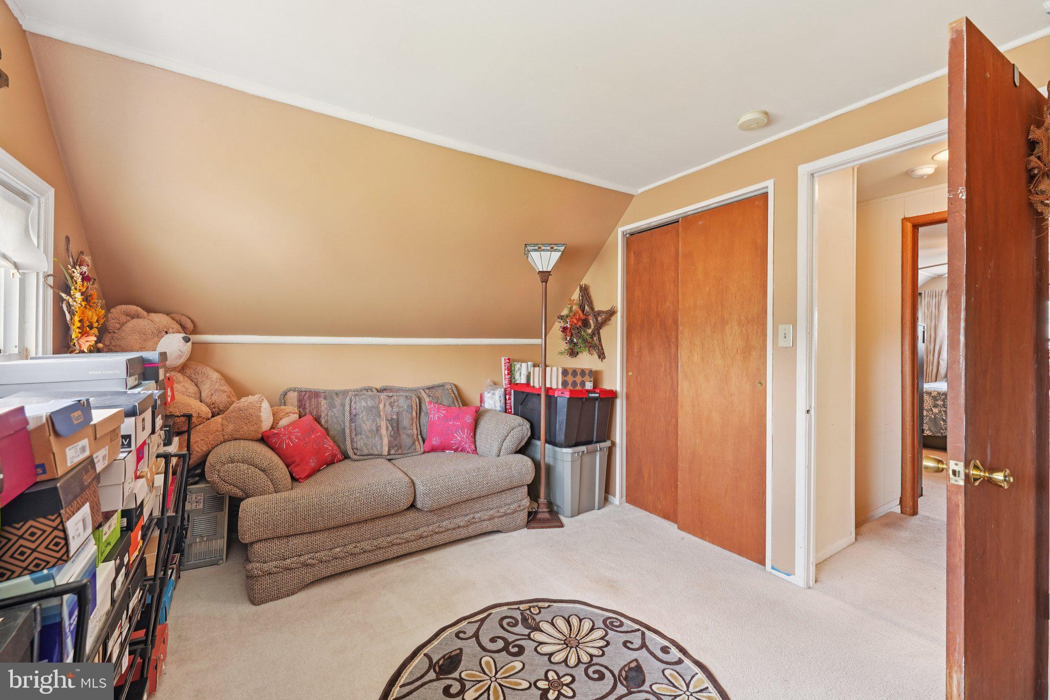 28 Indian Red Road Levittown, PA 19057 - Photo 28 of 36 Gallery Image 28