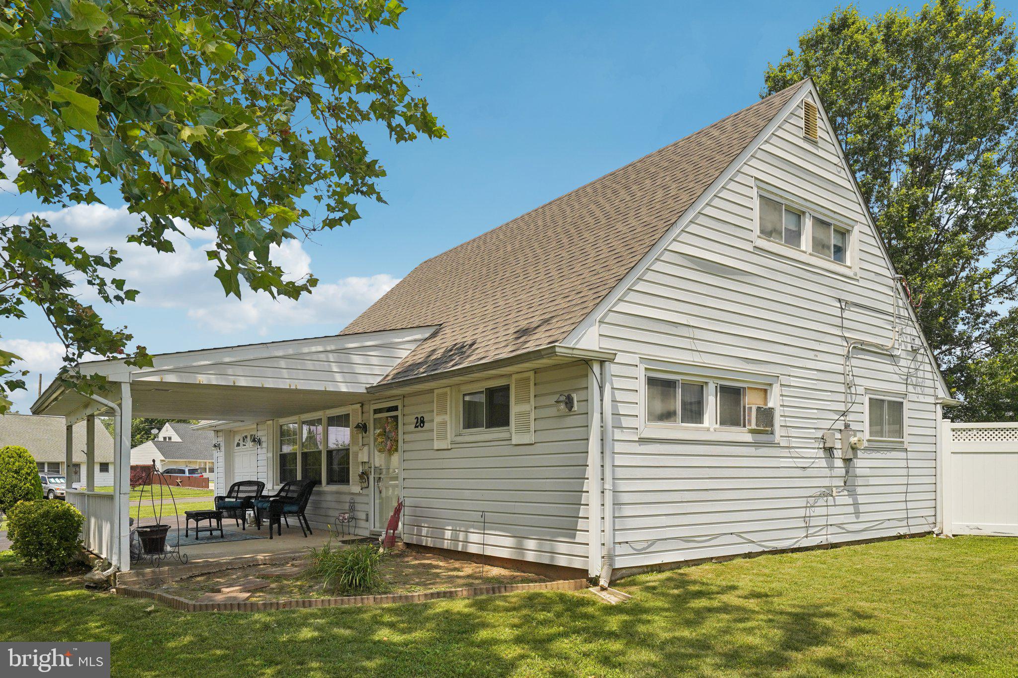 28 Indian Red Road Levittown, PA 19057 - Photo 6 of 36 Gallery Image 6