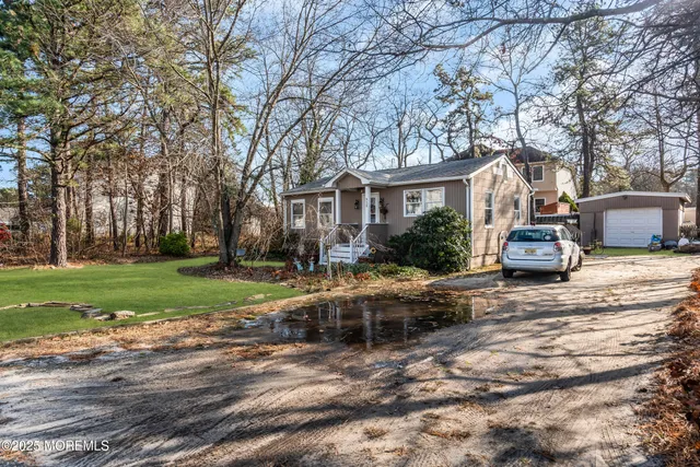 $399,000 | 928 4th Avenue, Toms River, NJ 08757