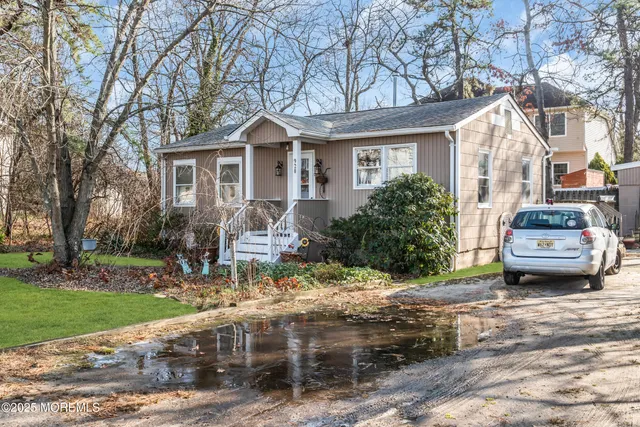$399,000 | 928 4th Avenue, Toms River, NJ 08757