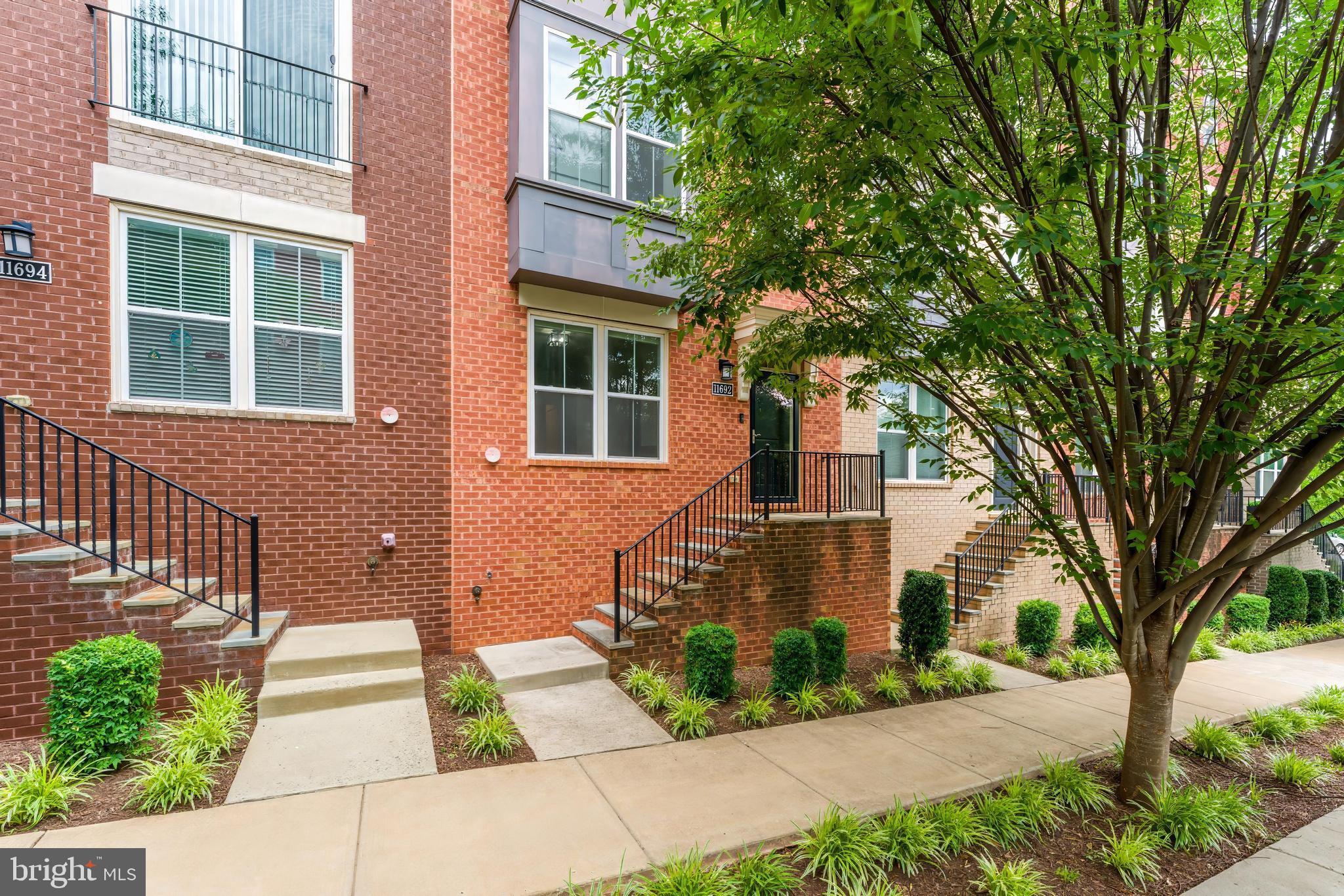 11692 Sunrise Square Place Reston, VA 20191 - Photo 3 of 49