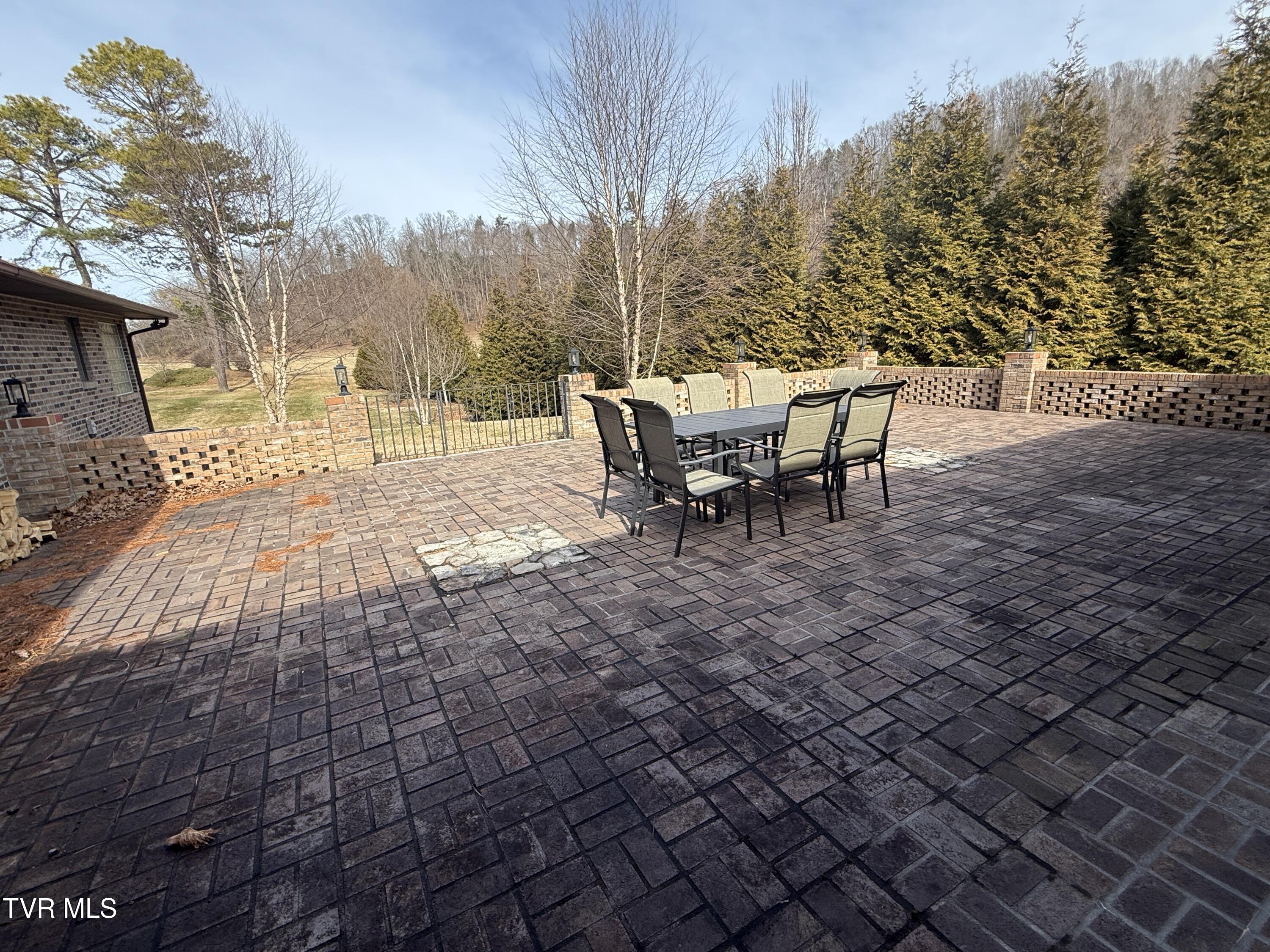 426 River Islands Road Elizabethton, TN 37643 - Photo 34 of 167 IMG_3853