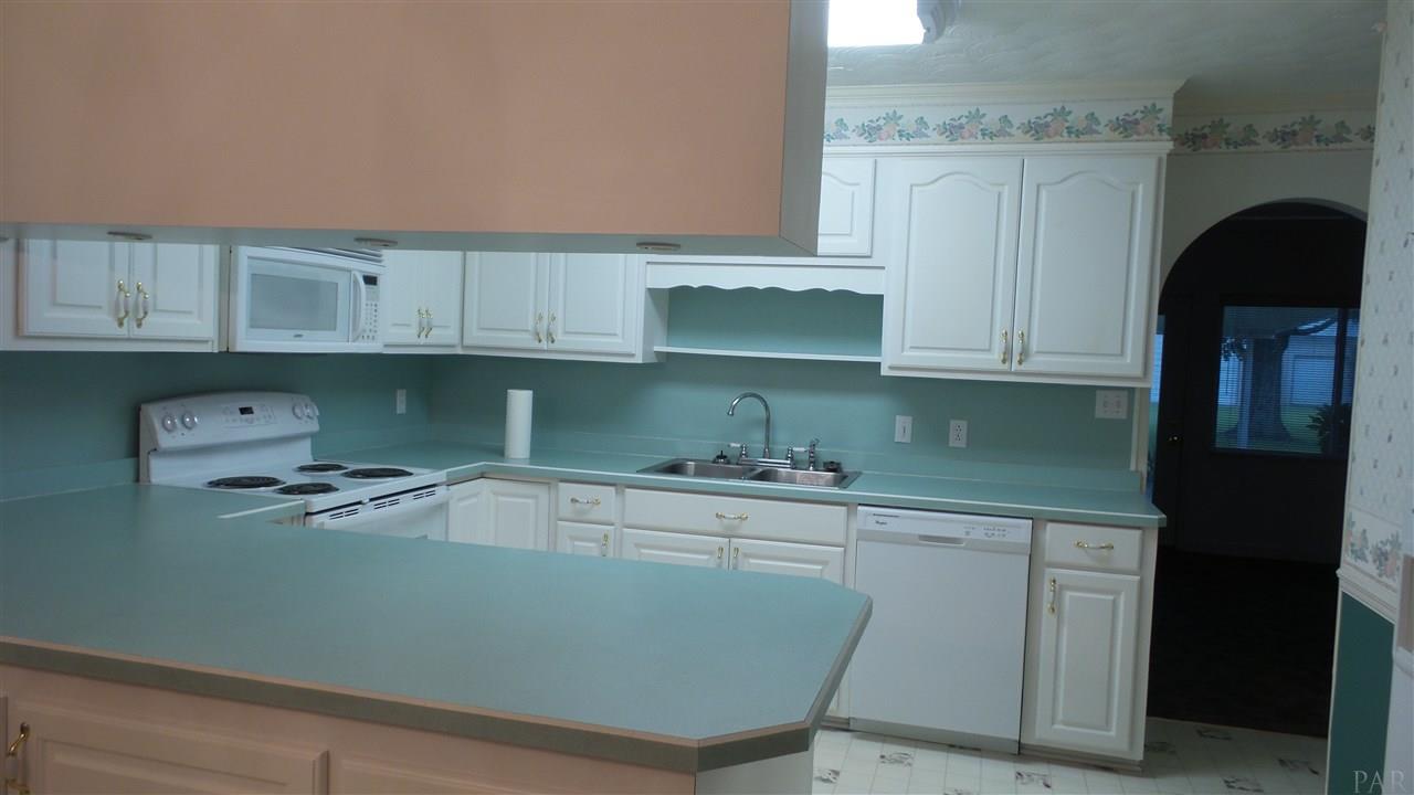 939 Childress Road Atmore, AL 36502 - Photo 7 of 46