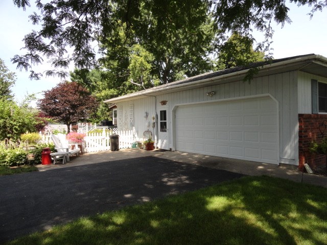 2550 Logan Drive Rensselaer, IN 47978 - Photo 15 of 25 Gallery Image 15