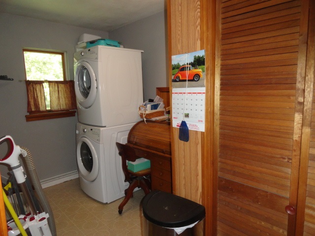2550 Logan Drive Rensselaer, IN 47978 - Photo 8 of 25 Gallery Image 8