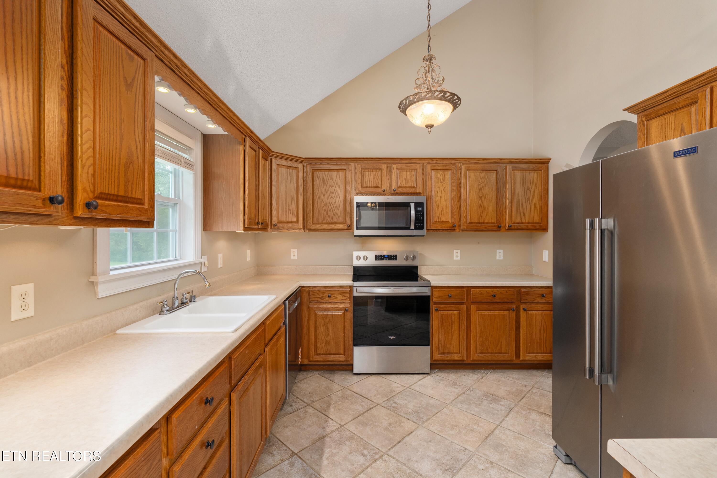 190 Walnut Grove Road Greeneville, TN 37743 - Photo 16 of 34 16