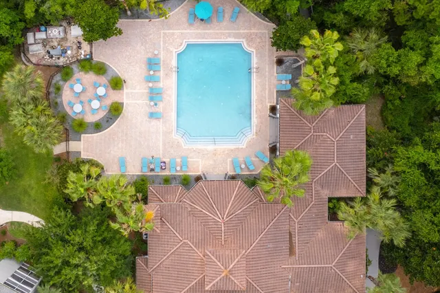 a view of entryway with flower pots